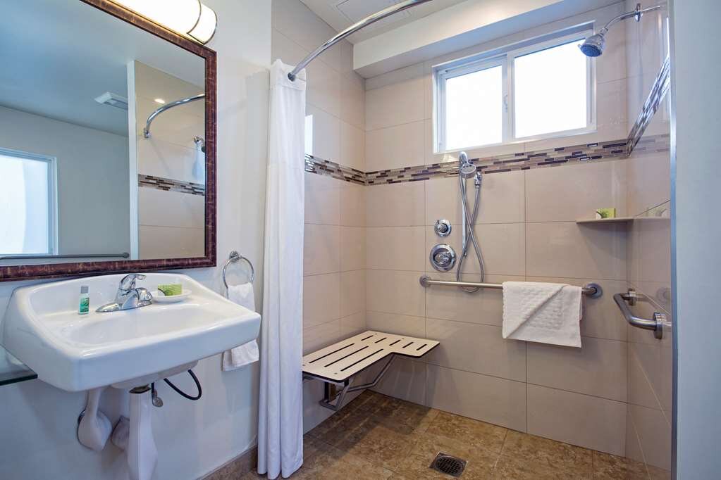 Hotel photo 16 of SureStay Hotel by Best Western Santa Monica.