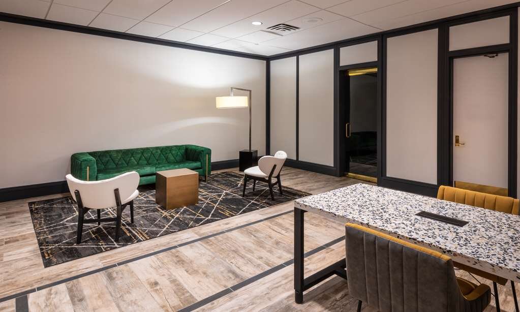 Hotel photo 35 of DoubleTree by Hilton Newark Penn Station.