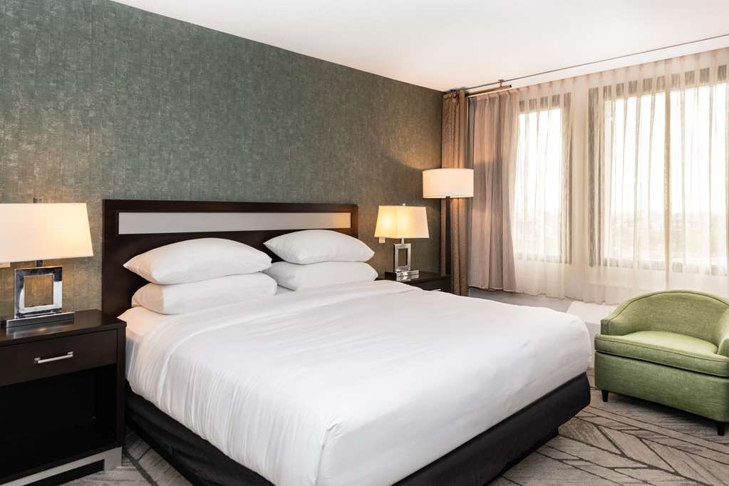Hotel photo 37 of DoubleTree by Hilton Newark Penn Station.