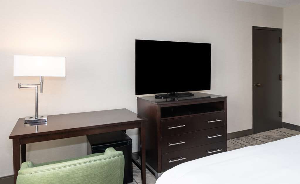 Hotel photo 38 of DoubleTree by Hilton Newark Penn Station.