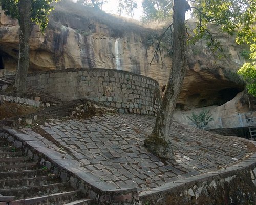 tourist places near ambikapur