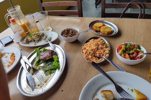 Dia dos Pais: Saiba onde comer ou pedir delivery no Recife e em Olinda