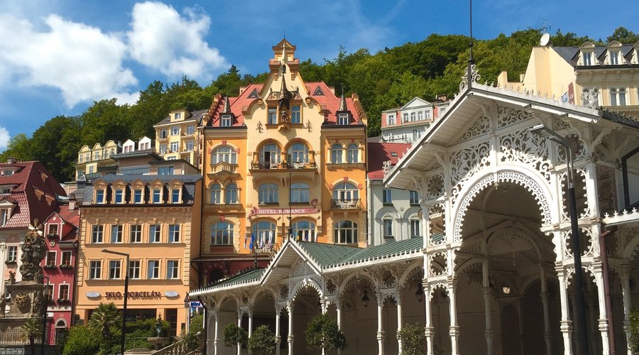 Hotel right in the center of the spa area of Karlovy Vary, next to the Market and Geyser colonnade.