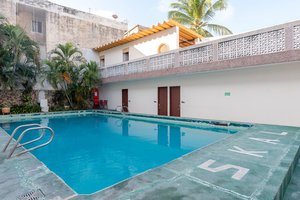 Piscina y playa