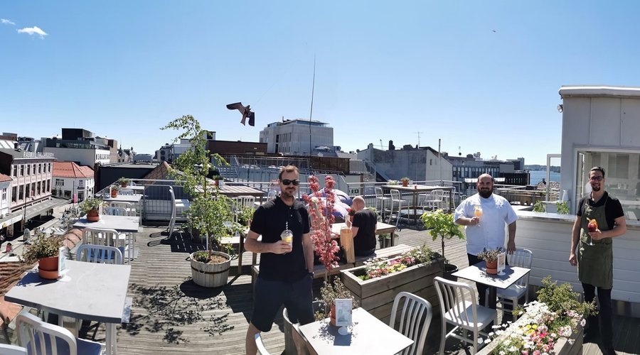 Our rooftop terrase