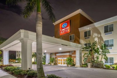 Hotel photo 8 of Comfort Suites Sarasota-Siesta Key.