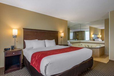 Hotel photo 11 of Comfort Suites Sarasota-Siesta Key.