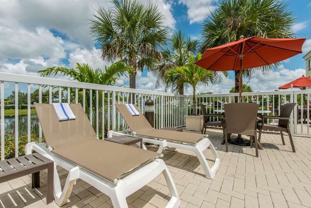 Hotel photo 34 of Comfort Suites Sarasota-Siesta Key.