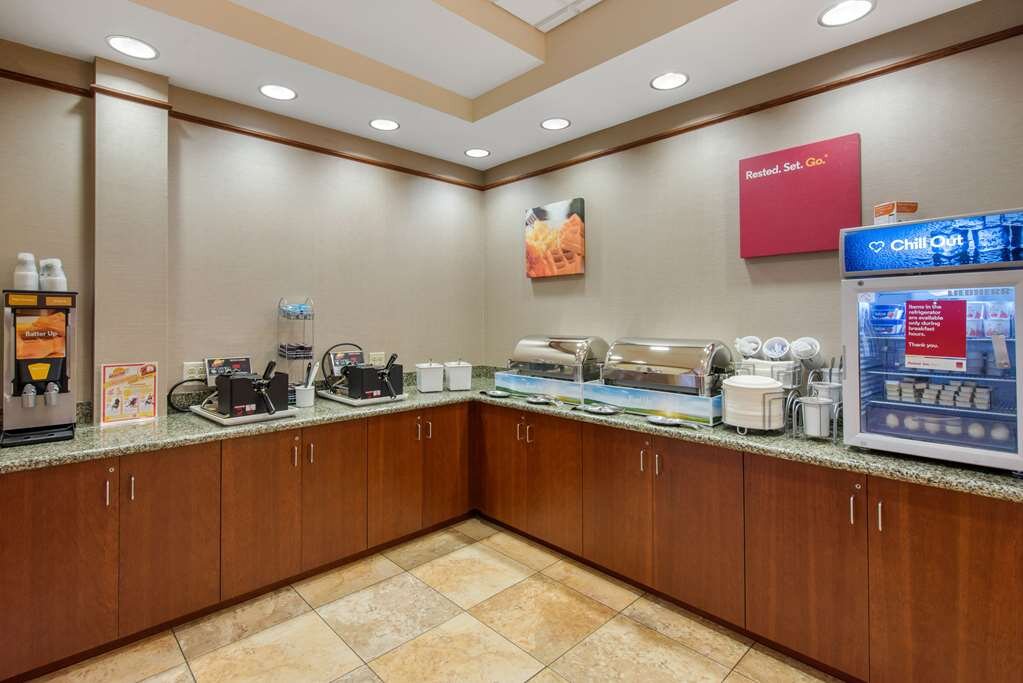 Hotel photo 18 of Comfort Suites Sarasota-Siesta Key.