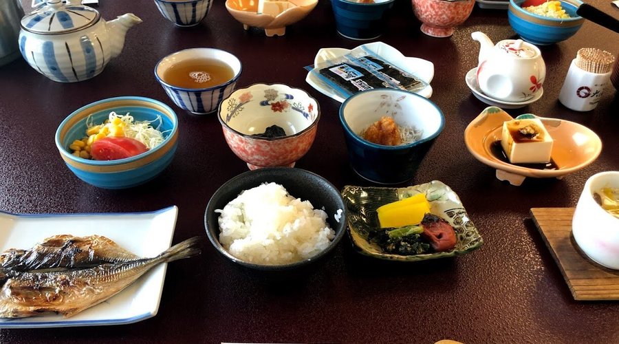 朝食