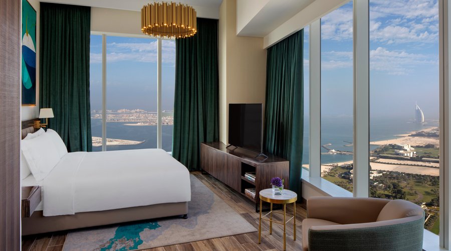 Superior Seaview 3 Bedroom Apartment Master Bedroom