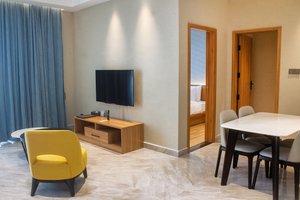 Room & Suite
