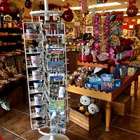 Fun place for candy and ice cream! 🍭🏖🍦