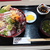 海鮮丼