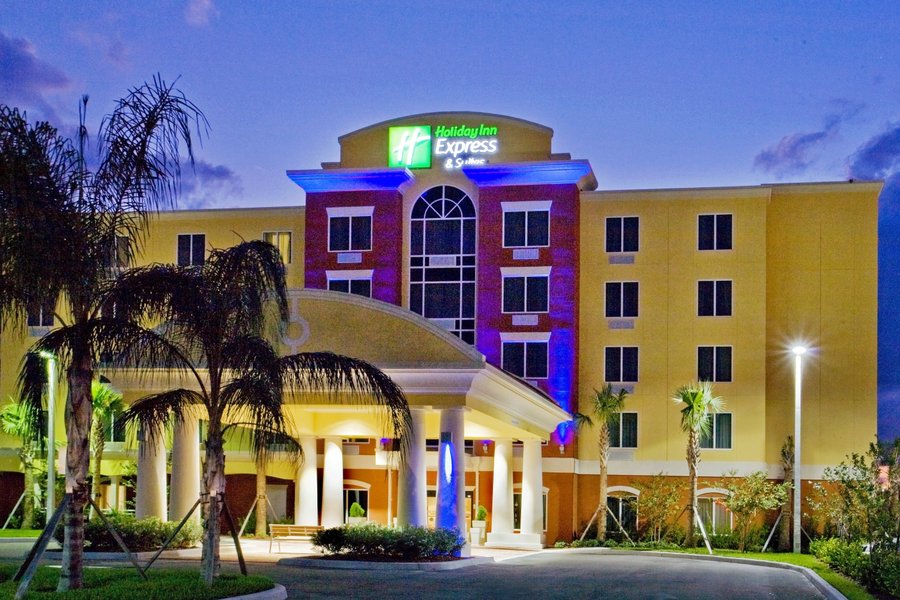 HOLIDAY INN EXPRESS HOTEL & SUITES PORT ST. LUCIE WEST $99 ($̶1̶2̶6̶ ...