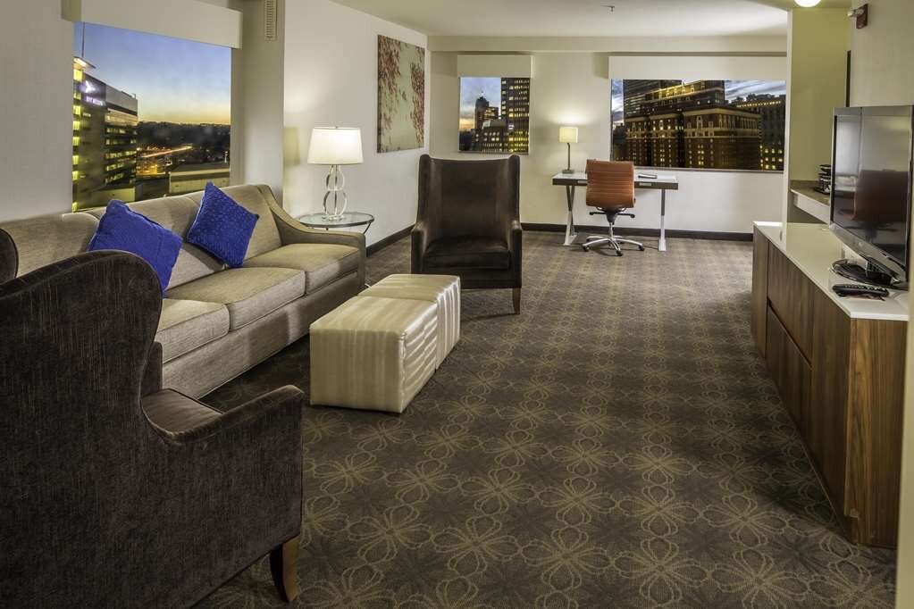Hotel photo 63 of DoubleTree by Hilton Hotel & Suites Pittsburgh Downtown.