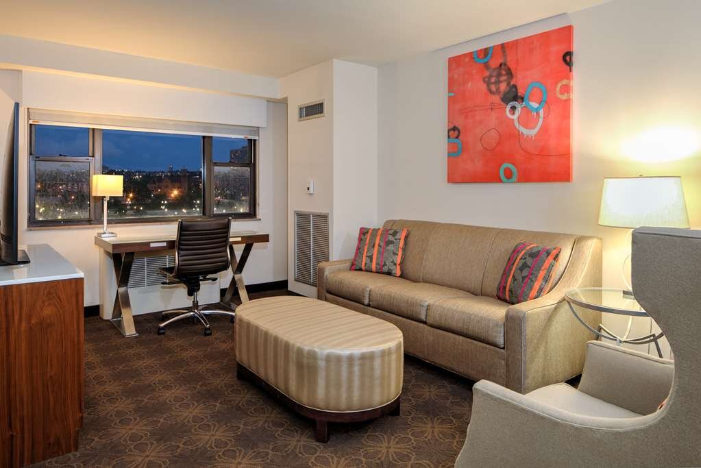 Hotel photo 74 of DoubleTree by Hilton Hotel & Suites Pittsburgh Downtown.