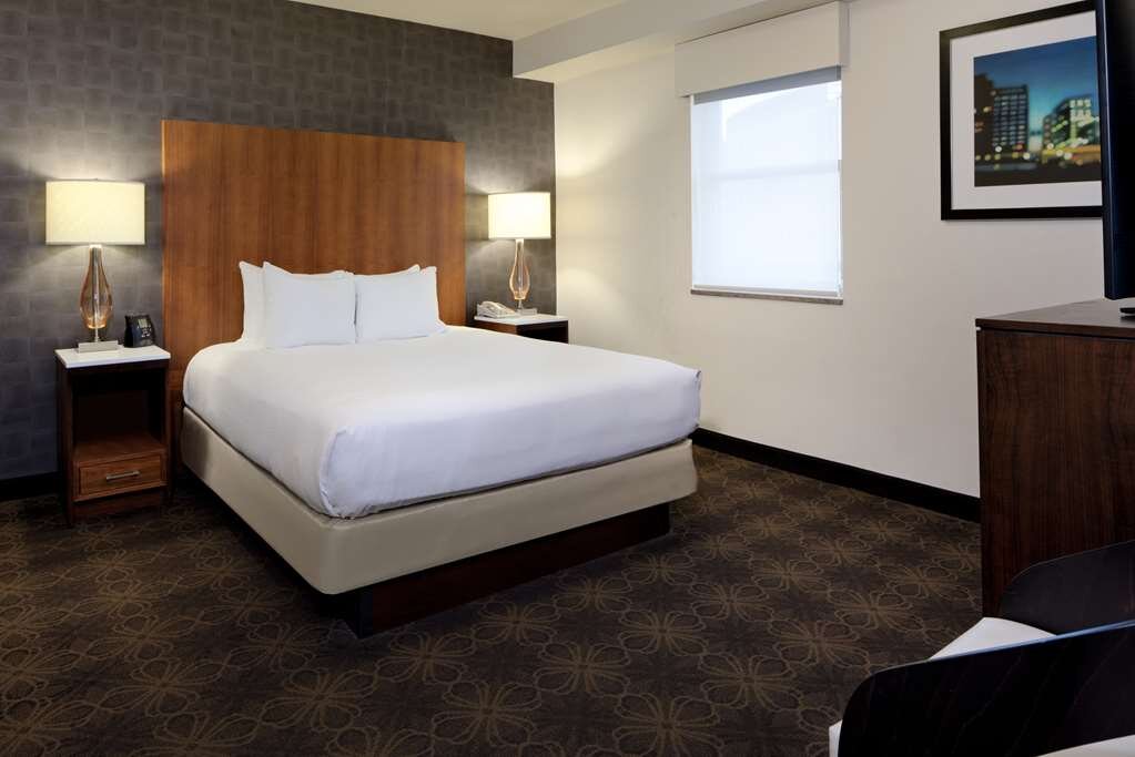 Hotel photo 78 of DoubleTree by Hilton Hotel & Suites Pittsburgh Downtown.
