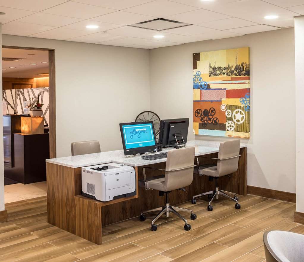 Hotel photo 65 of DoubleTree by Hilton Hotel & Suites Pittsburgh Downtown.