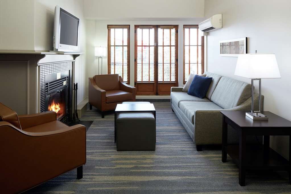 Hotel photo 2 of Homewood Suites by Hilton Mont-Tremblant Resort.