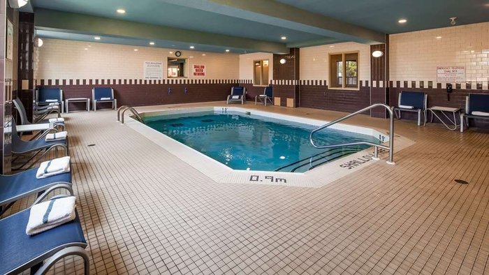 Best Western Plus Barrie Pool Pictures & Reviews - Tripadvisor