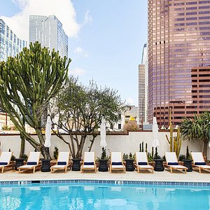 Hotel Figueroa - Unbound Collection by Hyatt in Los Angeles, image may contain: City, Hotel, Resort, Pool