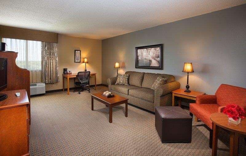 Hotel photo 2 of Best Western Plus The Charles Hotel.