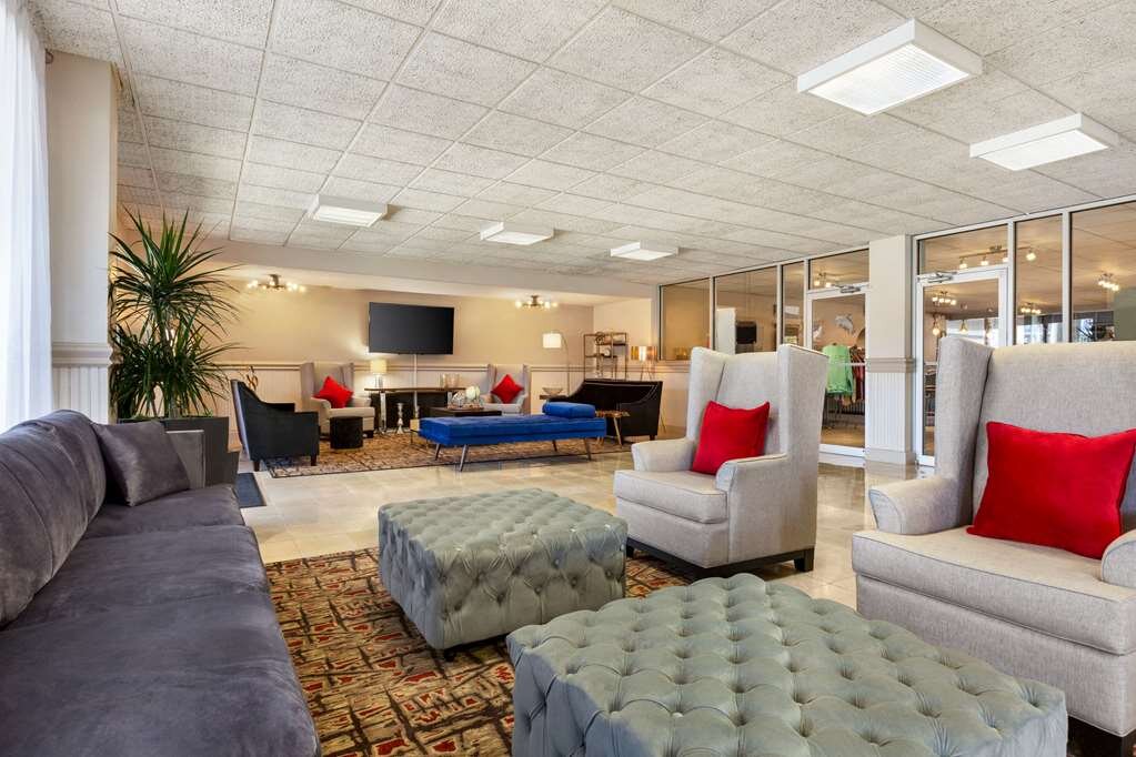 Hotel photo 22 of Ramada by Wyndham Sarasota Waterfront.