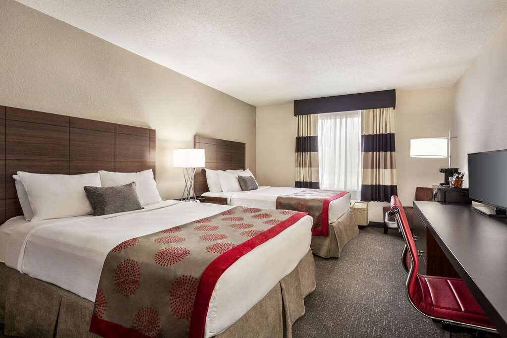 Hotel photo 21 of Ramada by Wyndham Sarasota Waterfront.