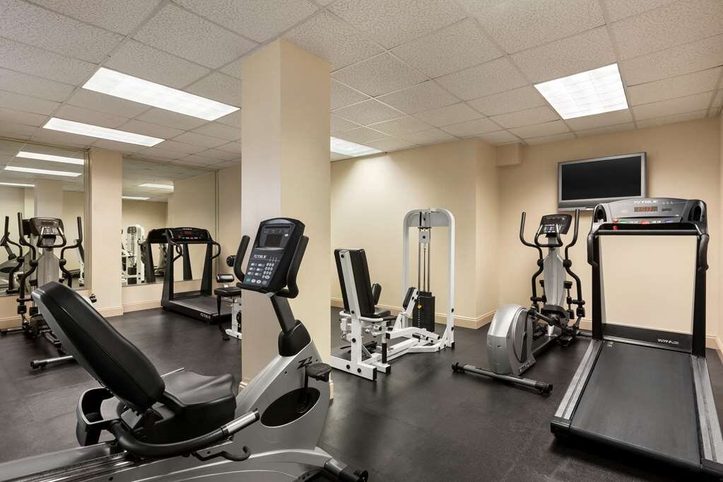 Hotel photo 27 of Ramada by Wyndham Sarasota Waterfront.