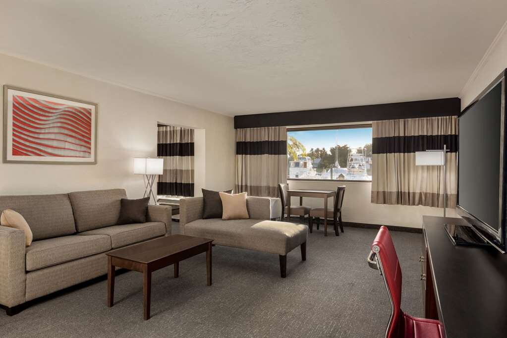 Hotel photo 7 of Ramada by Wyndham Sarasota Waterfront.