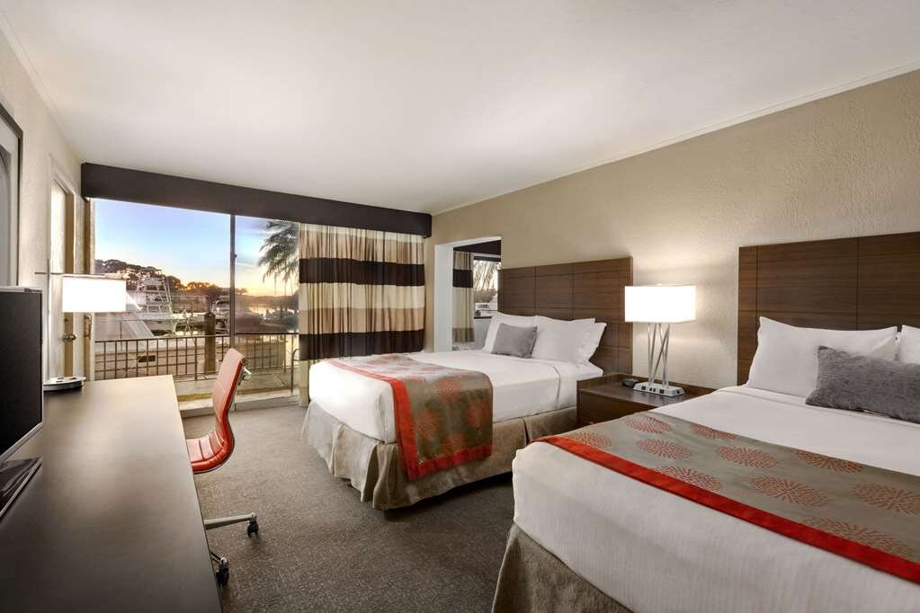 Hotel photo 18 of Ramada by Wyndham Sarasota Waterfront.