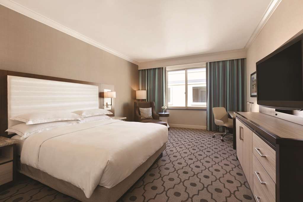 Hotel photo 23 of Hilton Los Angeles / San Gabriel.
