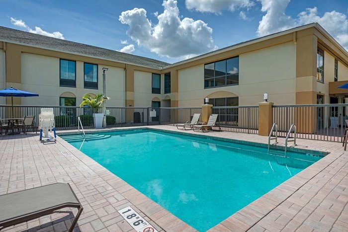 Comfort Inn Yulee - Fernandina Beach Pool Pictures & Reviews - Tripadvisor