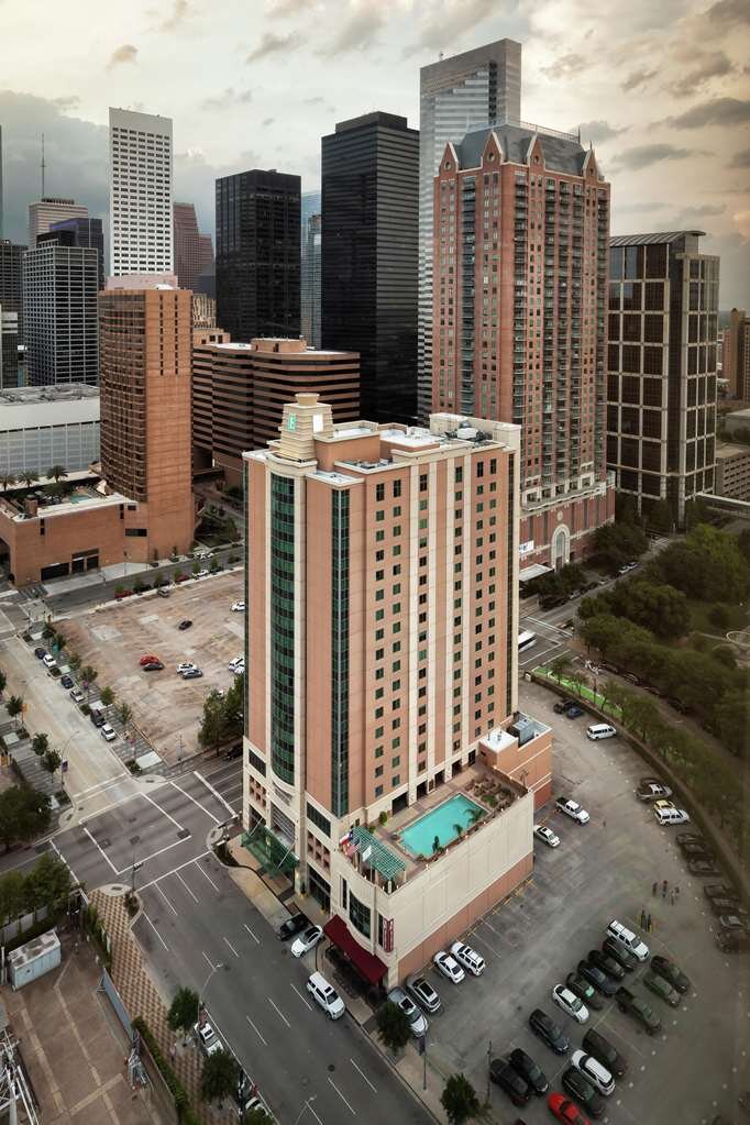 Hotel photo 43 of Embassy Suites by Hilton Houston Downtown.