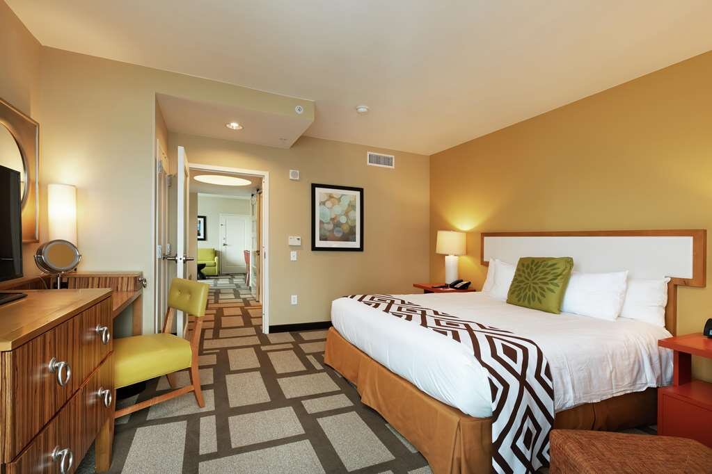 Hotel photo 40 of Embassy Suites by Hilton Houston Downtown.
