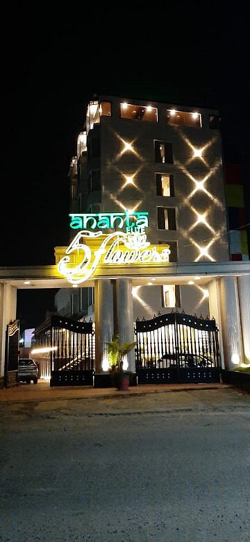 5 Flowers Ananta Elite, hotel in Kota
