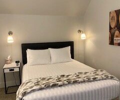 Room & Suite