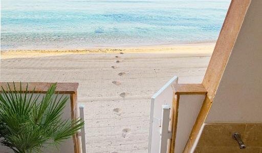 terrazzino della camera 
a 7 passi dal mare