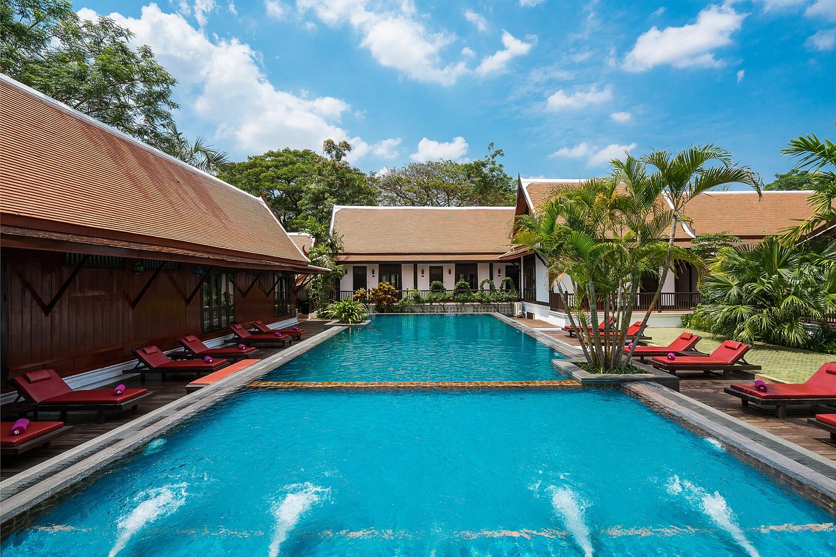 Legendha Sukhothai Thai Village Resort, hotel in Kamphaeng Phet Province