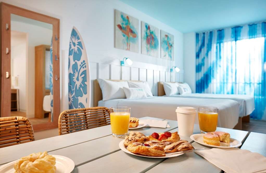 Hotel photo 32 of Universal's Endless Summer Resort - Surfside Inn and Suites.
