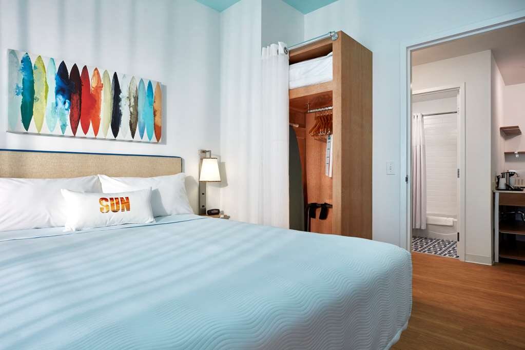 Hotel photo 12 of Universal's Endless Summer Resort - Surfside Inn and Suites.