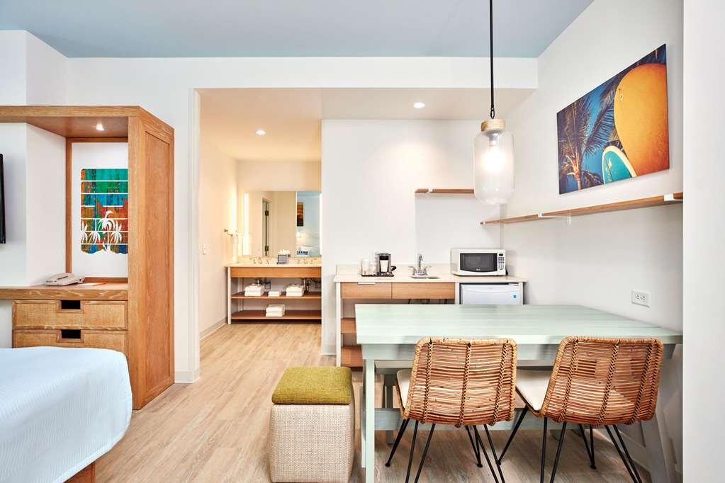 Hotel photo 4 of Universal’s Endless Summer Resort - Dockside Inn and Suites.