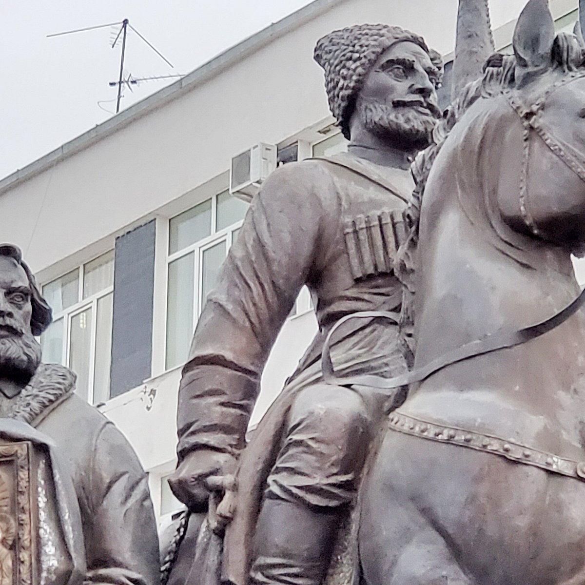 Памятник казакам хопёрского полка