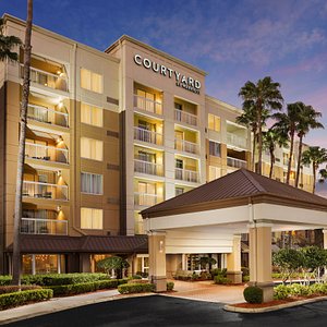 Courtyard by Marriott Orlando Downtown in Orlando, image may contain: Hotel, Inn, Condo, Resort