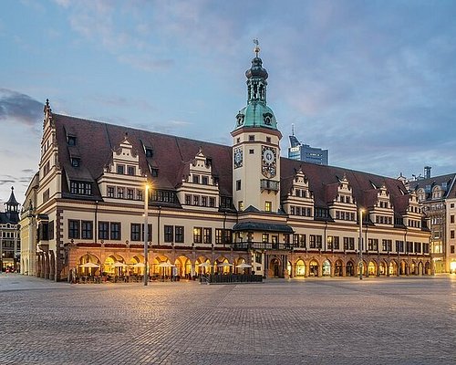 airport tour leipzig