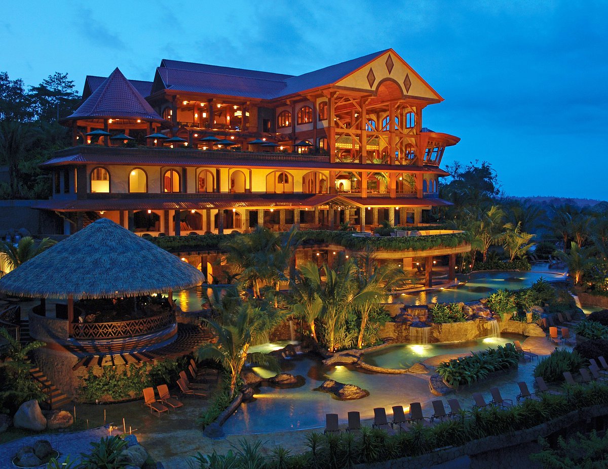 The Springs Resort and Spa, hotell i La Fortuna de San Carlos