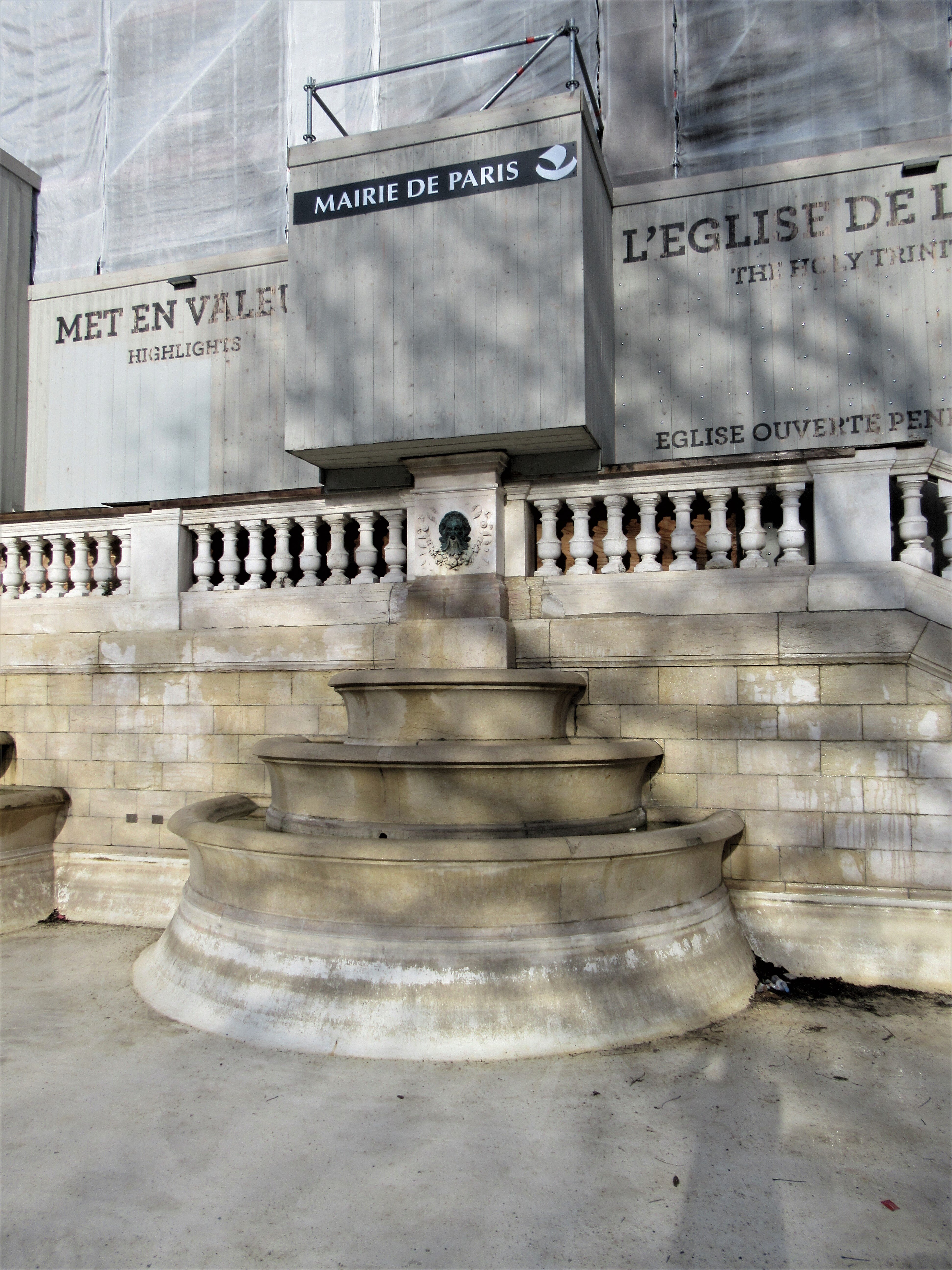 2022 Fontaine De L Eglise De La Sainte Trinit   Les Fontaines 