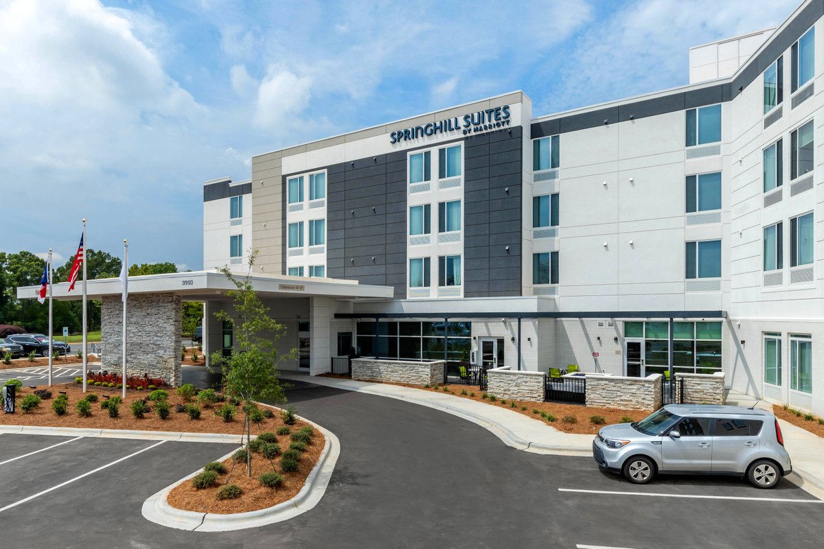 SpringHill Suites by Marriott Charlotte Southwest Parking: Pictures ...