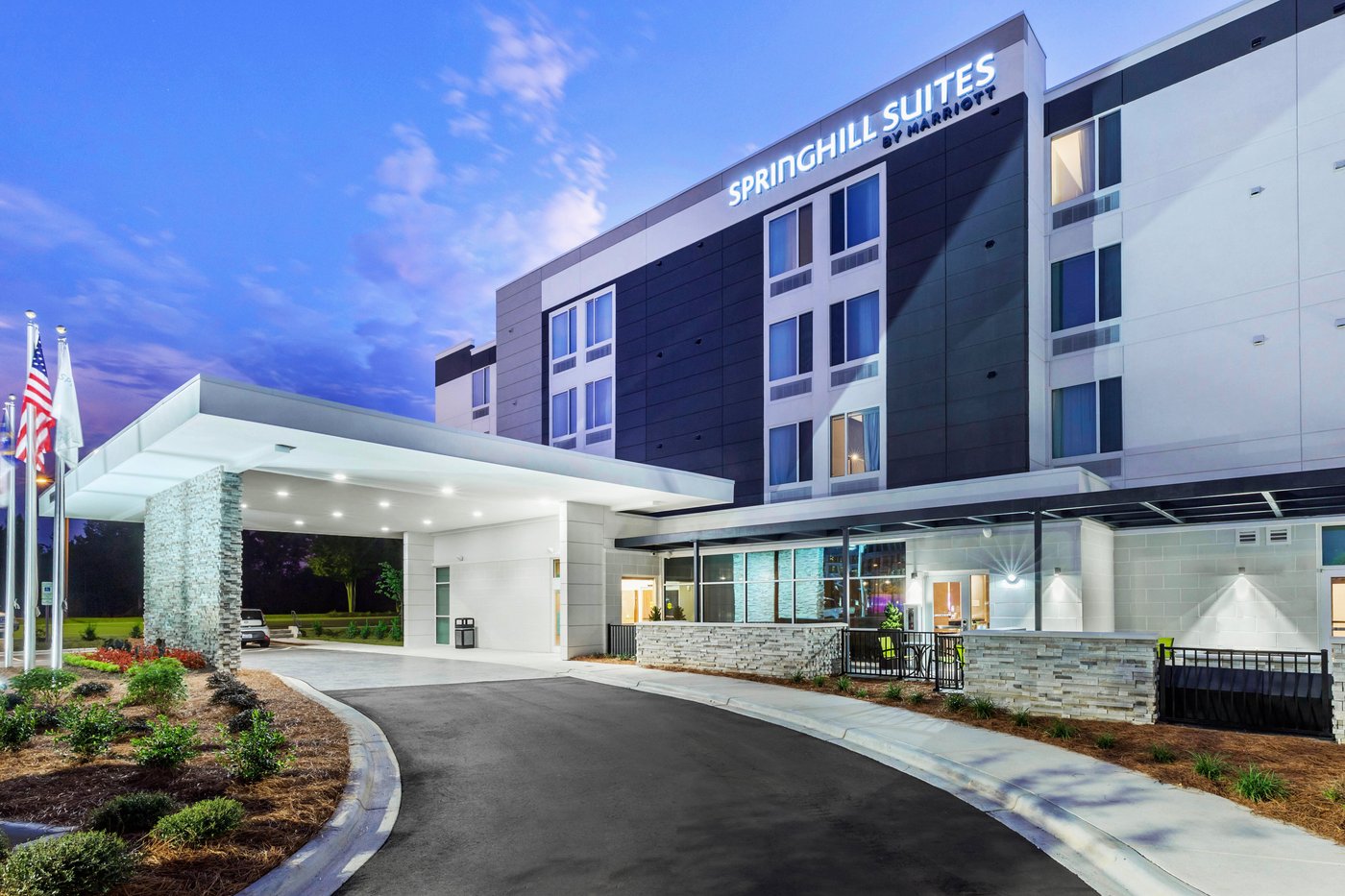 SpringHill Suites by Marriott Charlotte Southwest Parking: Pictures ...